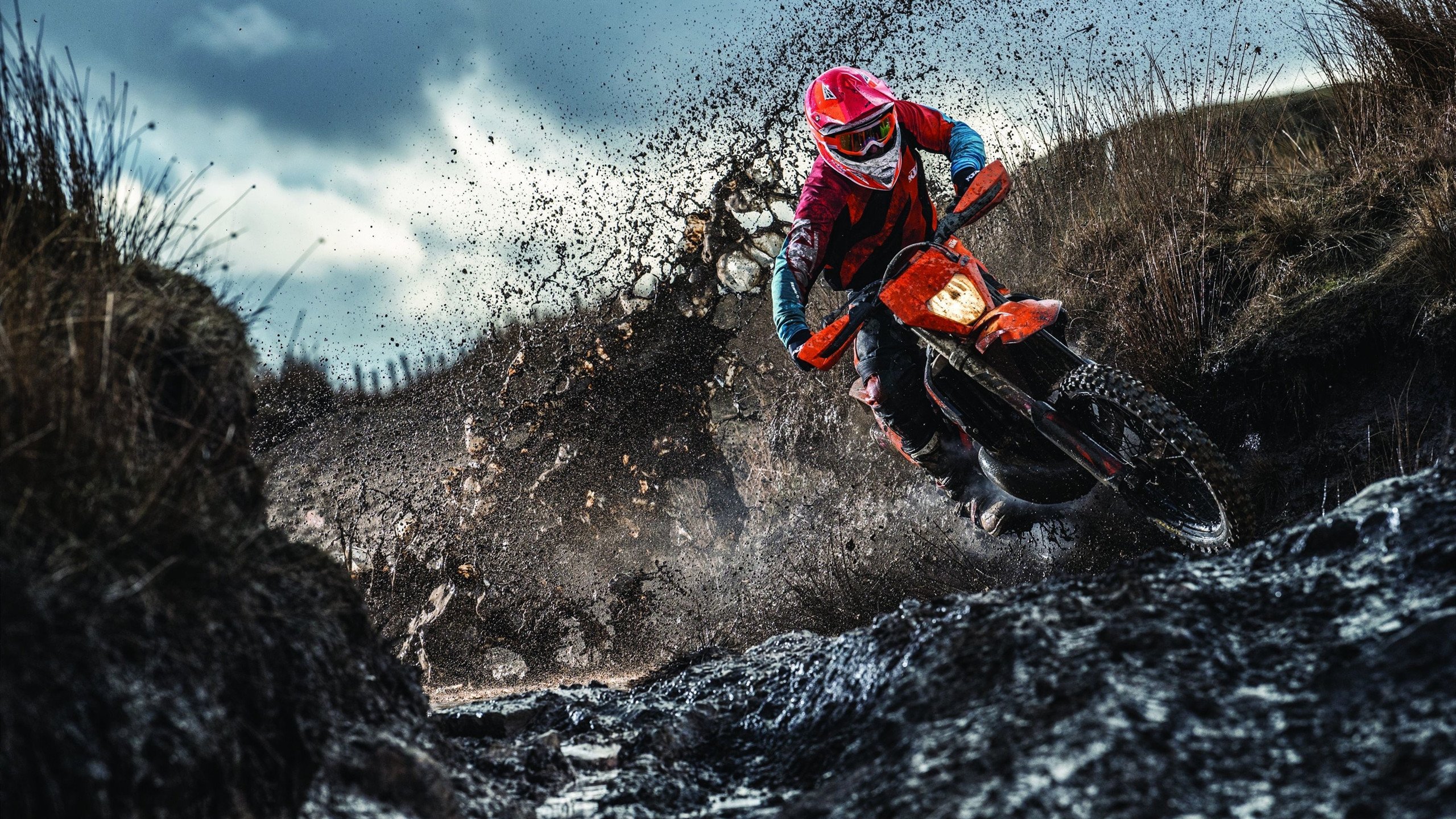 库里透露赛前例行仪式有助放松,库里赛场表现